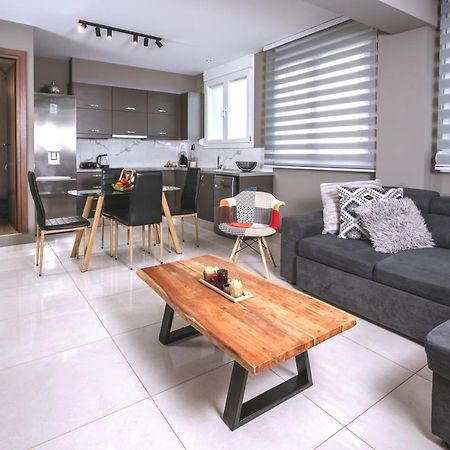 Unique1 - Two Bedroom Private Lux City Apartment Heraklion  Bagian luar foto