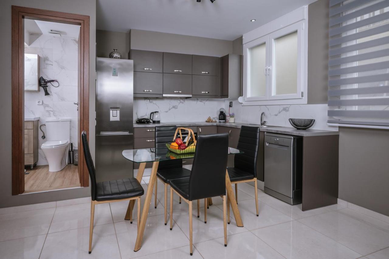 Unique1 - Two Bedroom Private Lux City Apartment Heraklion  Bagian luar foto