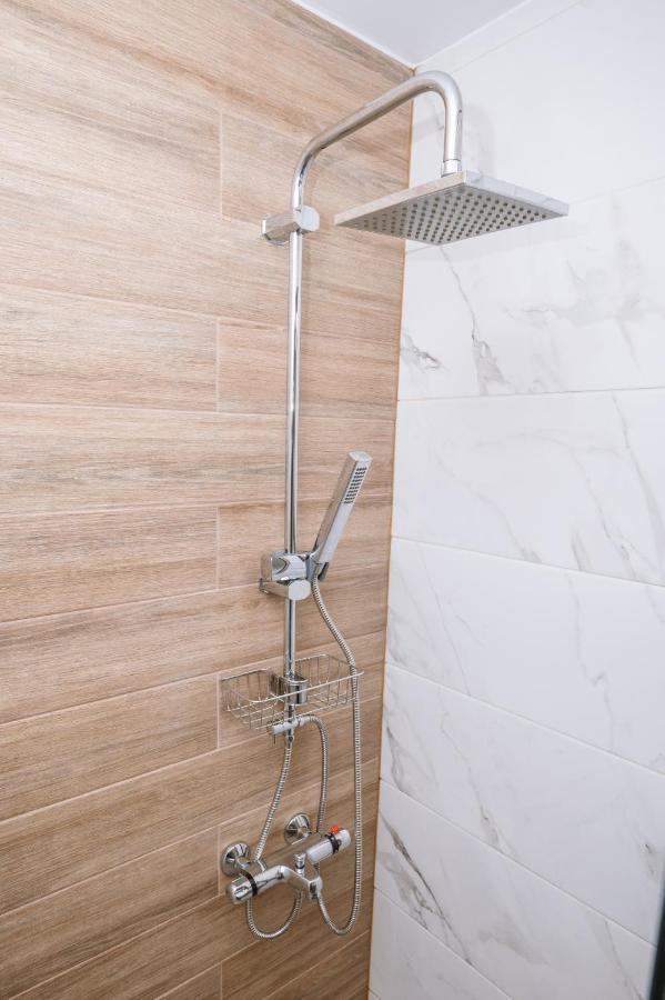 Unique1 - Two Bedroom Private Lux City Apartment Heraklion  Bagian luar foto