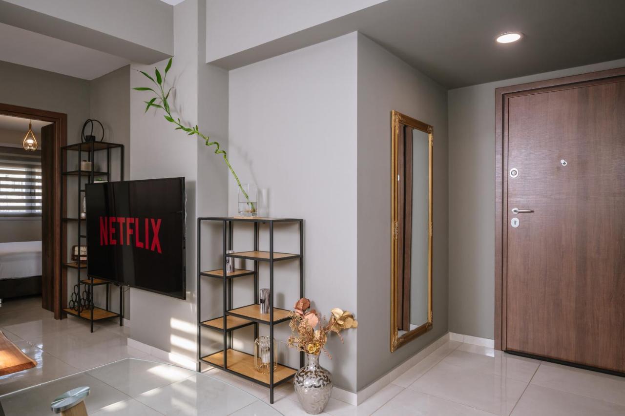 Unique1 - Two Bedroom Private Lux City Apartment Heraklion  Bagian luar foto
